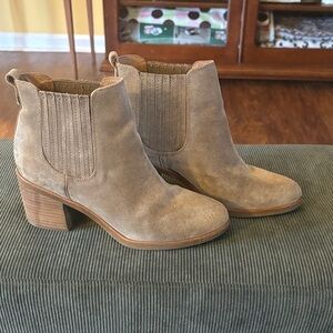 Sofft Tan Suede Ankle Booties